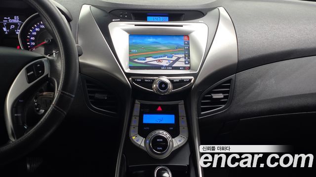 Hyundai AVANTE 2012 — photo 19