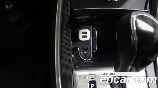 Hyundai AVANTE 2012 — photo 27