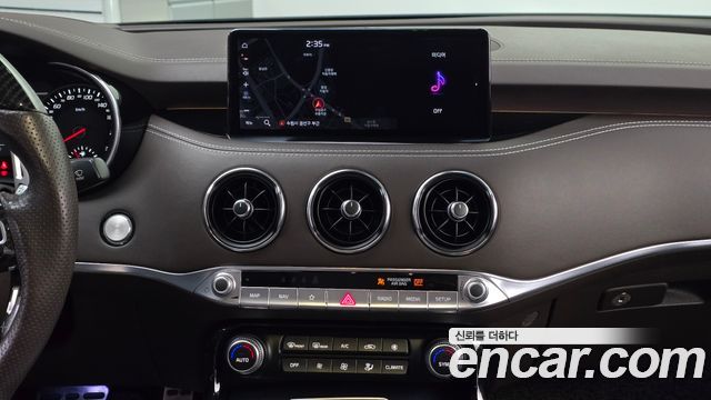 Kia Stinger 2021 — photo 18
