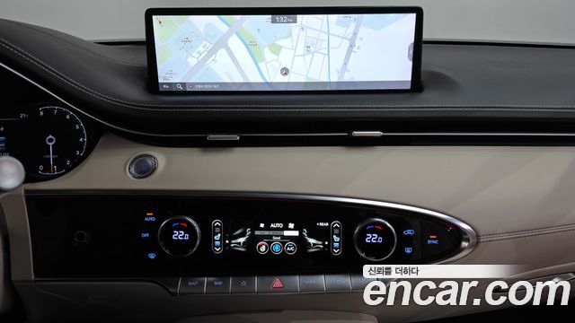 Genesis GV70 2022 — photo 19