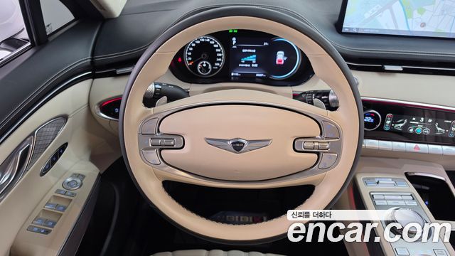 Genesis GV70 2022 — photo 20