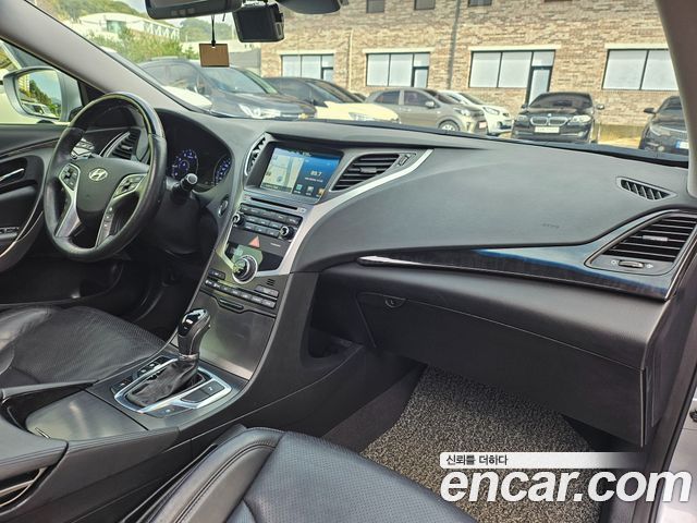 Hyundai Grandeur 2016 — photo 10