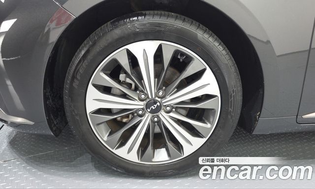 Kia K8 2023 — photo 5