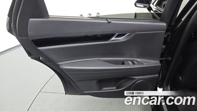 Genesis G80 2024 — photo 15