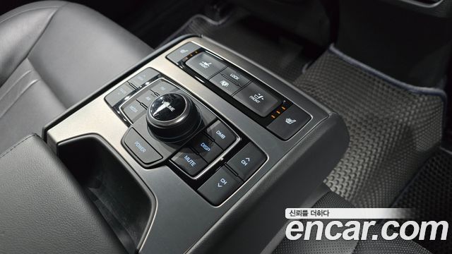 Hyundai Genesis 2016 — photo 19