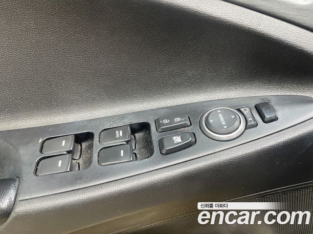 Hyundai Sonata 2014 — photo 12