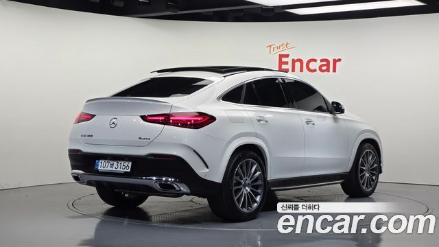 Mercedes-Benz GLE-Class 2025 — photo 2