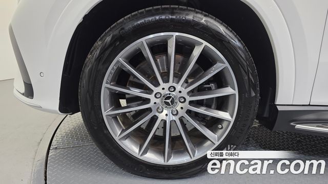 Mercedes-Benz GLE-Class 2025 — photo 5