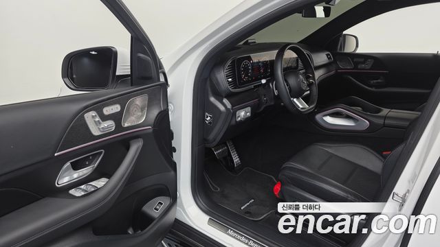 Mercedes-Benz GLE-Class 2025 — photo 10