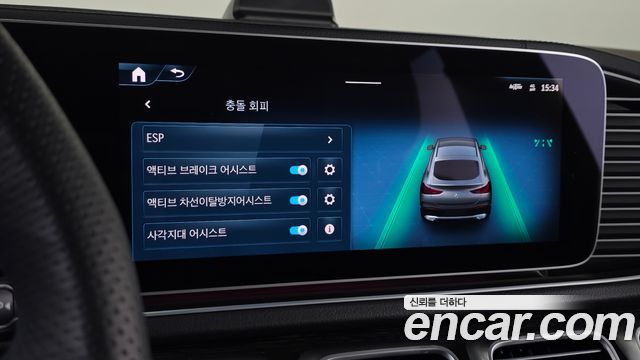 Mercedes-Benz GLE-Class 2025 — photo 11