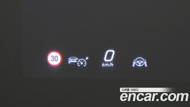 Mercedes-Benz GLE-Class 2025 — photo 19