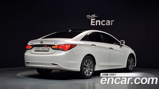 Hyundai Sonata 2014 — photo 2