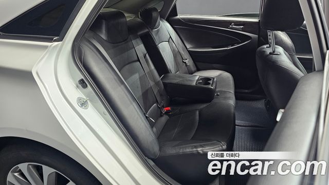 Hyundai Sonata 2014 — photo 11