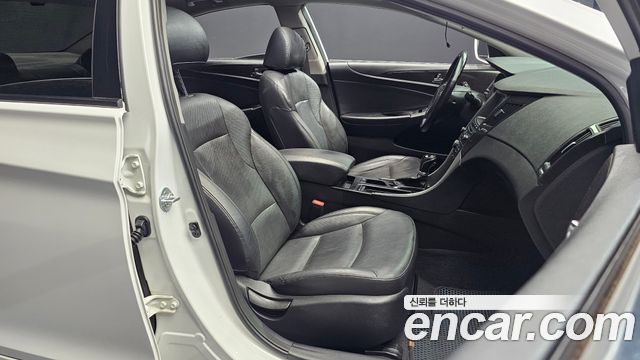 Hyundai Sonata 2014 — photo 12