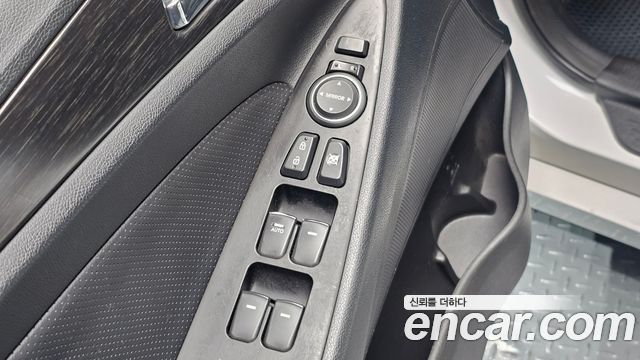 Hyundai Sonata 2014 — photo 17
