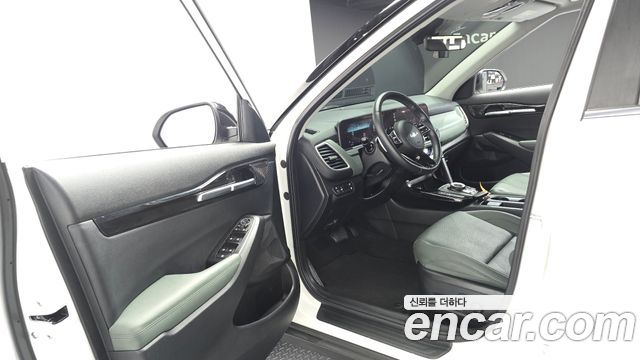 Kia Seltos 2023 — photo 10