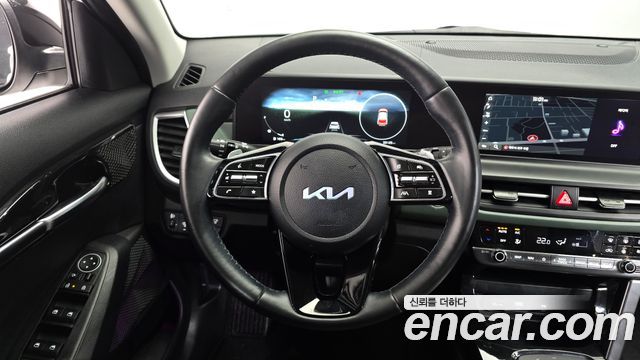 Kia Seltos 2023 — photo 12