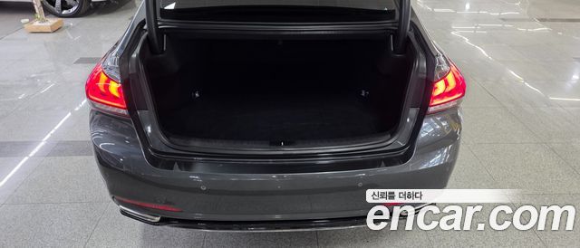 Genesis G80 2018 — photo 12