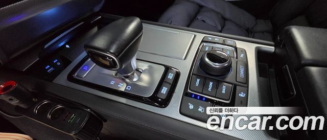Genesis G80 2018 — photo 13