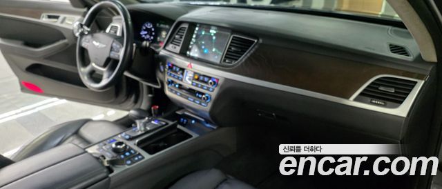 Genesis G80 2018 — photo 17