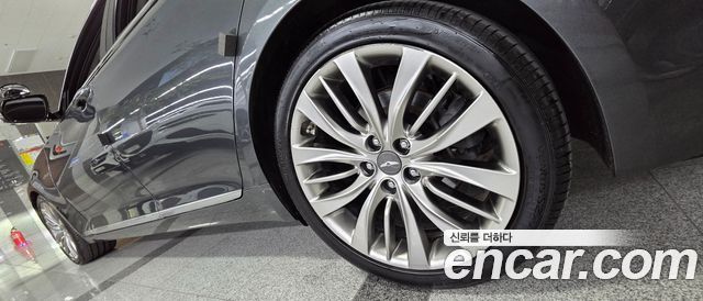 Genesis G80 2018 — photo 19