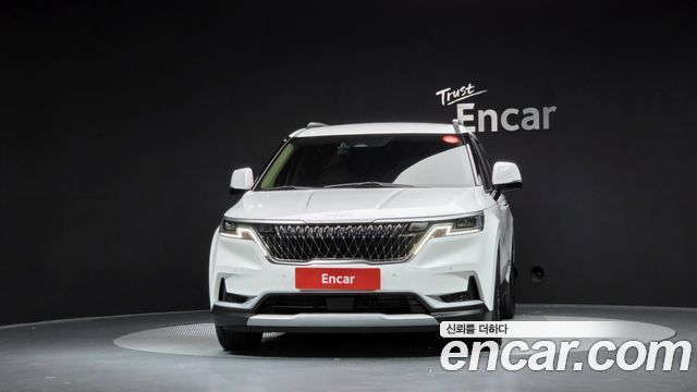 Kia Canival 2023 — photo 3