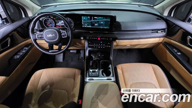 Kia Canival 2023 — photo 10