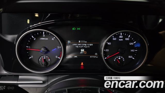 Kia Canival 2023 — photo 11