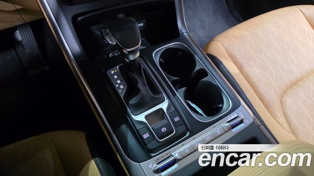 Kia Canival 2023 — photo 12