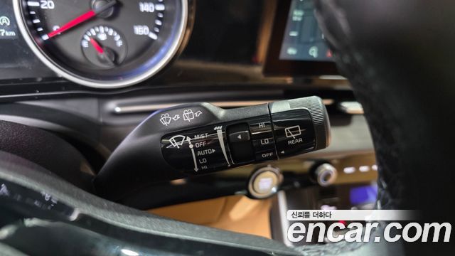 Kia Canival 2023 — photo 30
