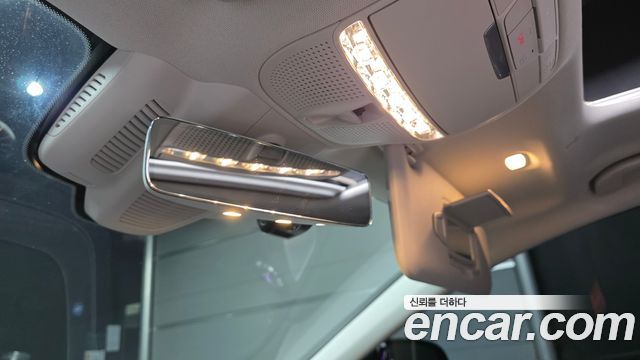 Mercedes-Benz CLS-Class 2019 — photo 30