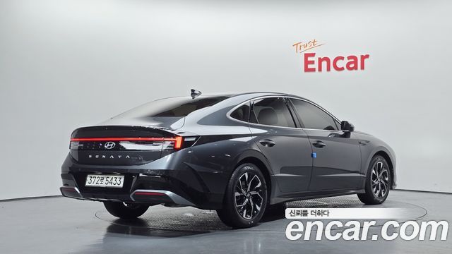 Hyundai Sonata 2024 — photo 2