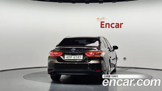 Toyota Camry 2018 — photo 4