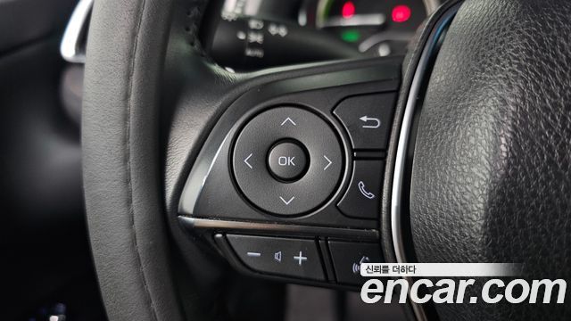 Toyota Camry 2018 — photo 29