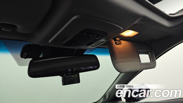 Toyota Camry 2018 — photo 33