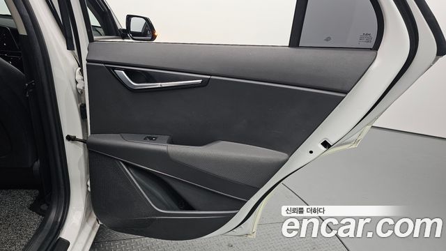 Kia Niro 2023 — photo 15