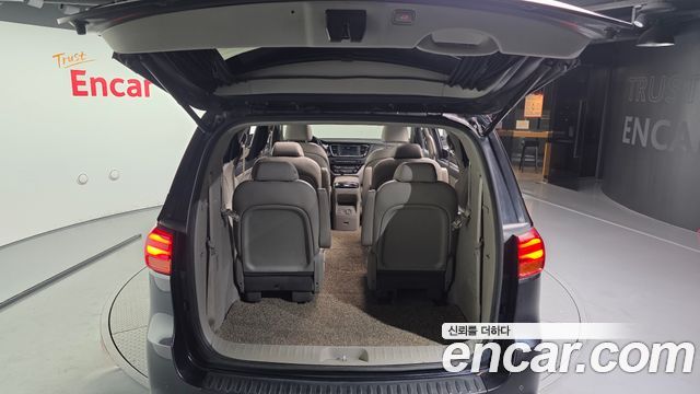 Kia Canival 2019 — photo 20