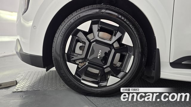 Kia Canival 2025 — photo 5