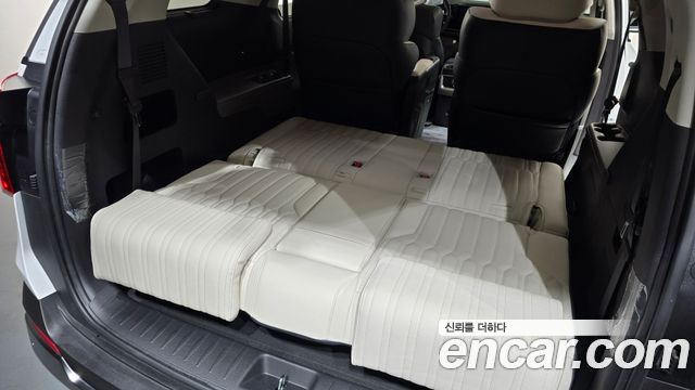 Kia Canival 2025 — photo 18