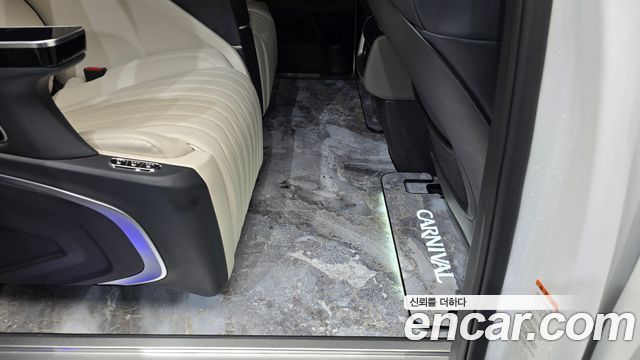 Kia Canival 2025 — photo 28