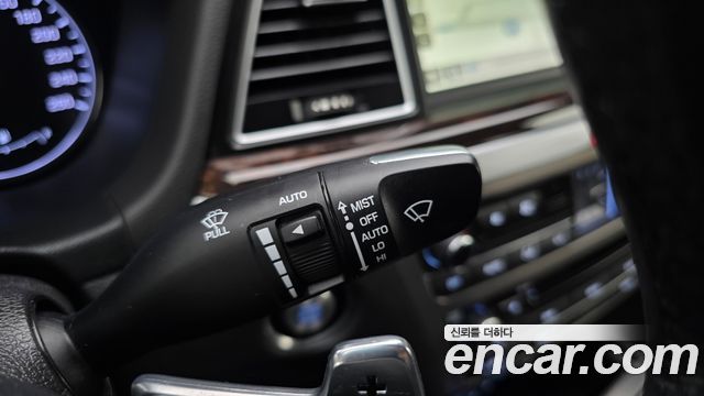 Hyundai Genesis 2016 — photo 17