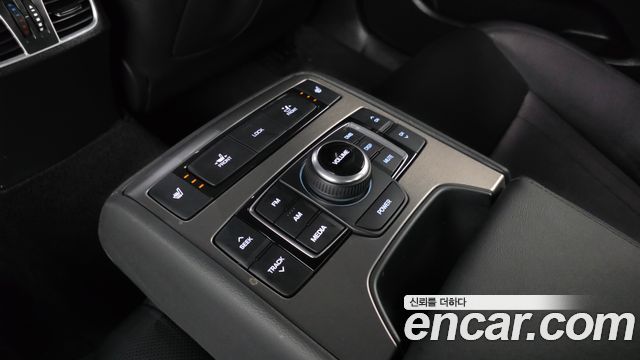 Hyundai Genesis 2016 — photo 19