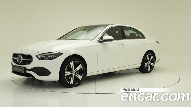 Mercedes-Benz C-Class 2026 — photo 1
