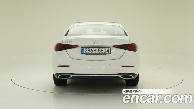 Mercedes-Benz C-Class 2026 — photo 4