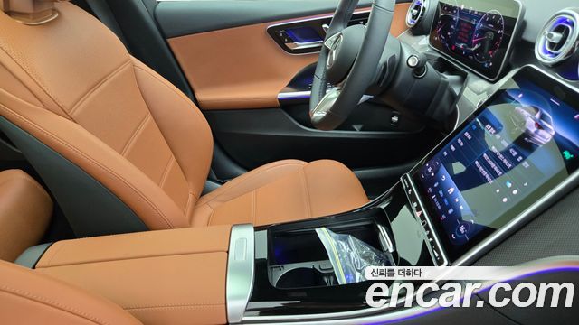 Mercedes-Benz C-Class 2026 — photo 14