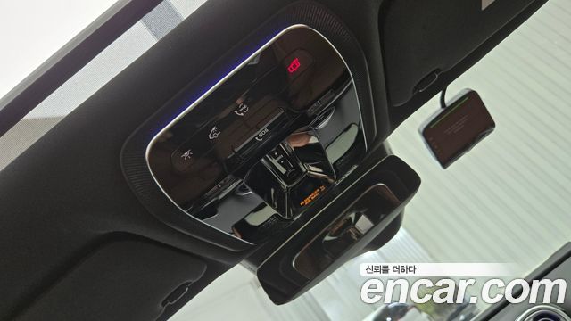 Mercedes-Benz C-Class 2026 — photo 17