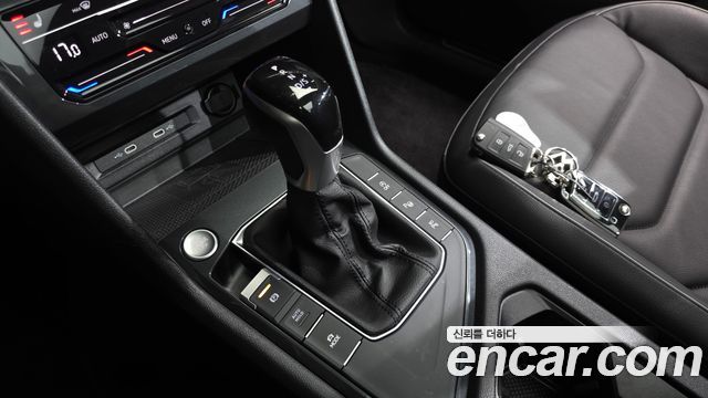 Volkswagen Tiguan 2024 — photo 12