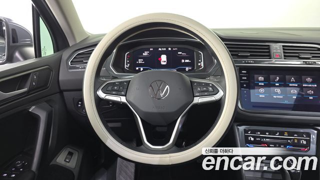 Volkswagen Tiguan 2024 — photo 19