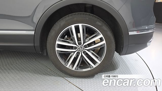 Volkswagen Tiguan 2024 — photo 7