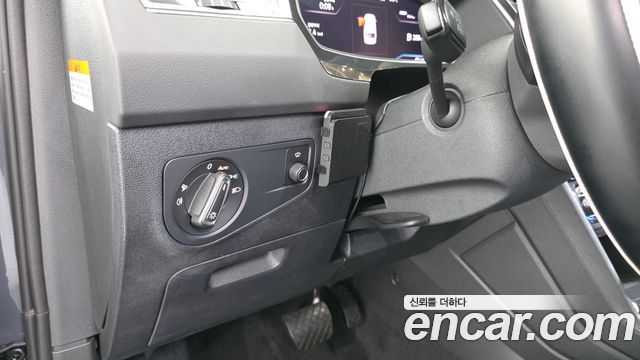Volkswagen Tiguan 2024 — photo 29
